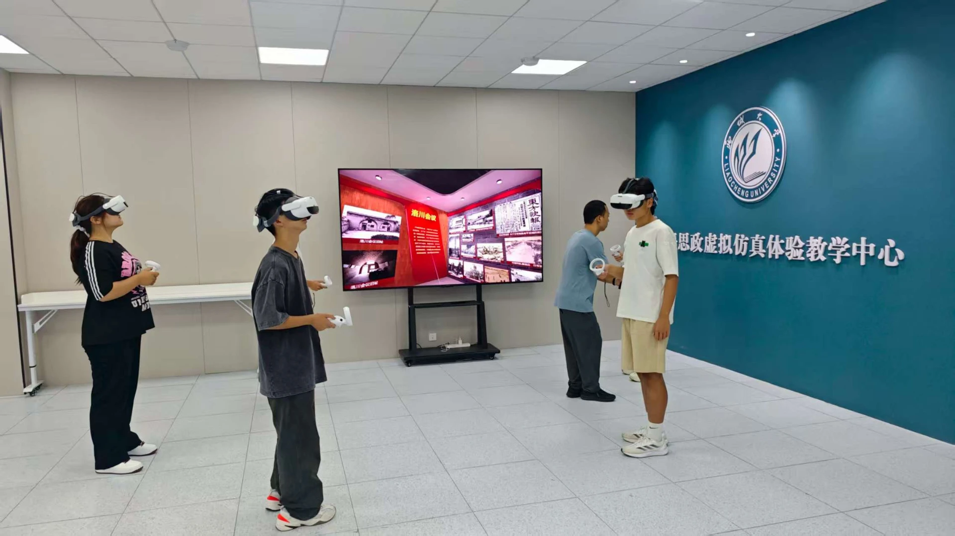 聊城大学核心设备安装实景