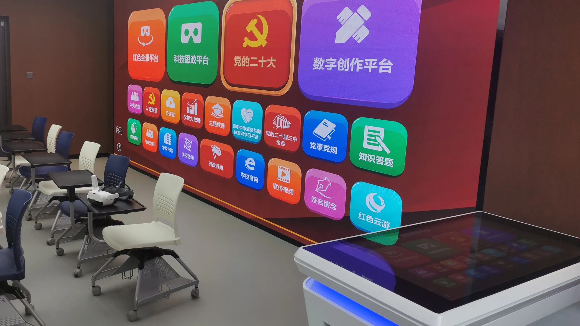 甘肃政法大学核心设备安装实景
